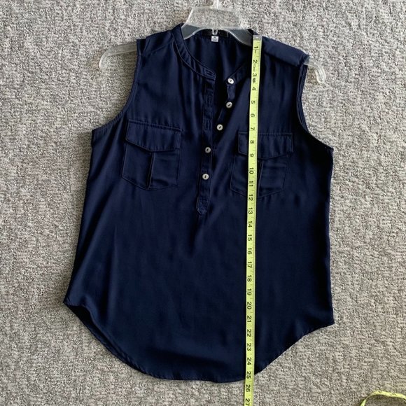 2/$20 Navy Blue Sleeveless top with pockets - Size Medium - Picture 7 of 7